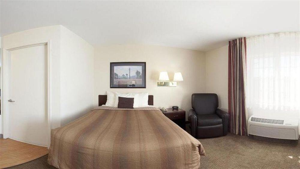 Sonesta Simply Suites St Louis Earth City Esterno foto