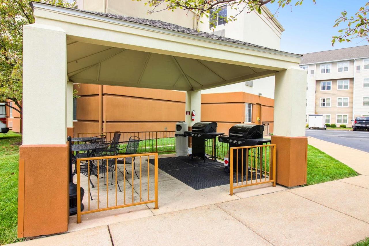 Sonesta Simply Suites St Louis Earth City Esterno foto