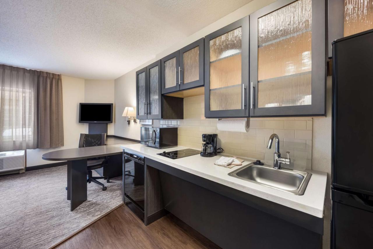 Sonesta Simply Suites St Louis Earth City Esterno foto