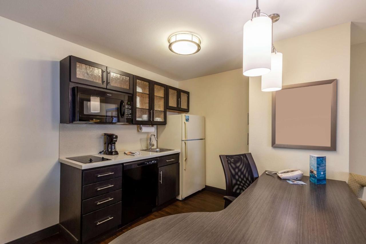 Sonesta Simply Suites St Louis Earth City Esterno foto