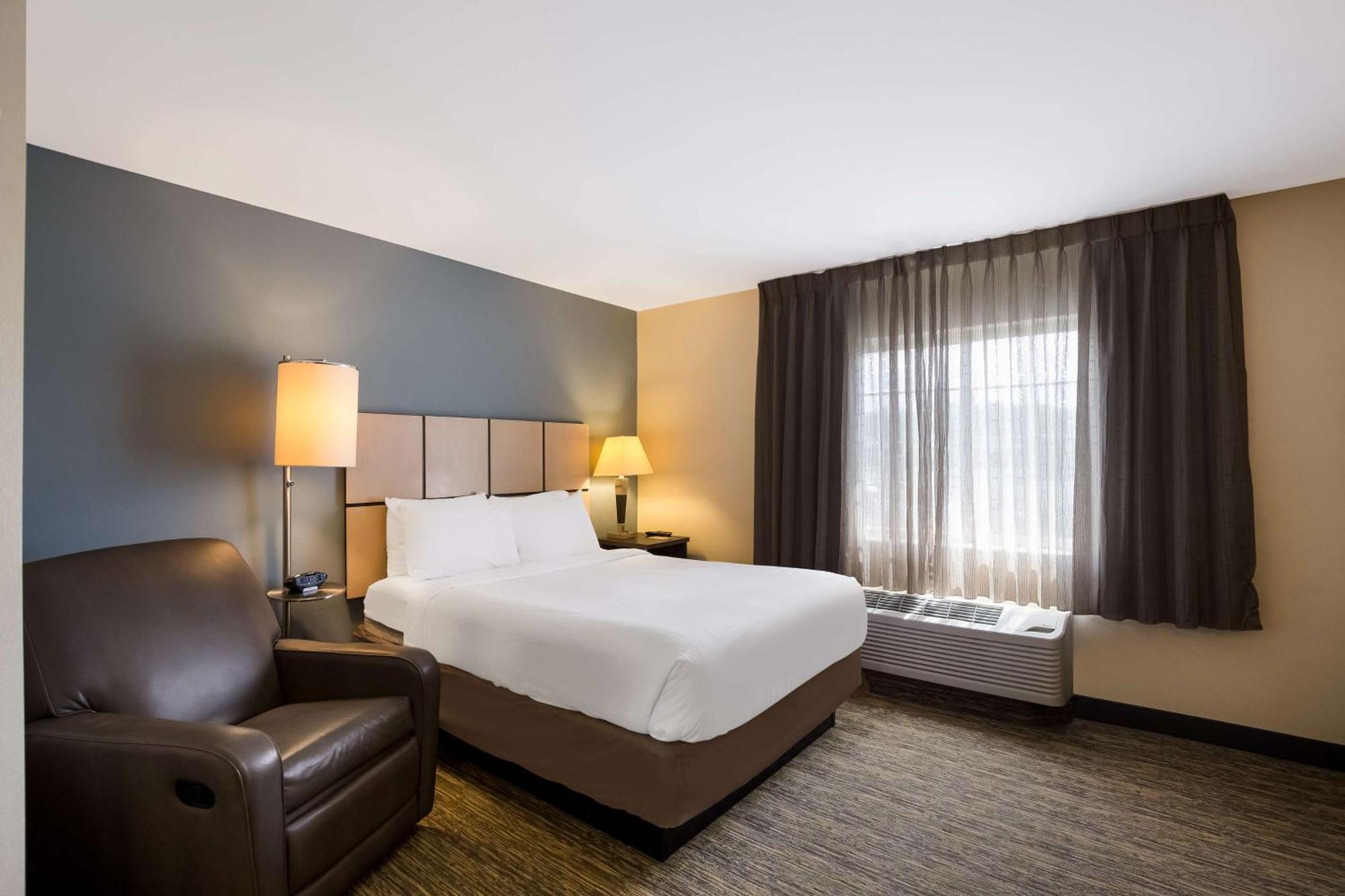 Sonesta Simply Suites St Louis Earth City Esterno foto