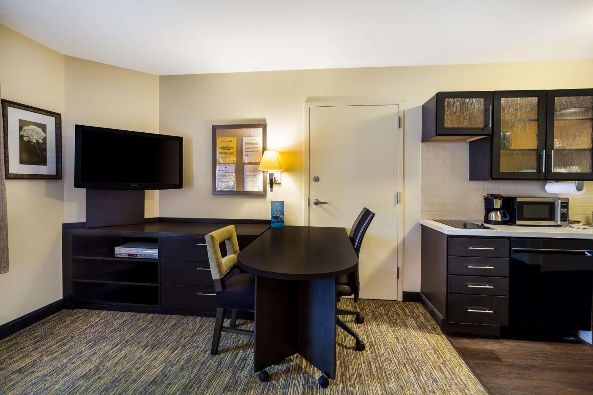 Sonesta Simply Suites St Louis Earth City Esterno foto