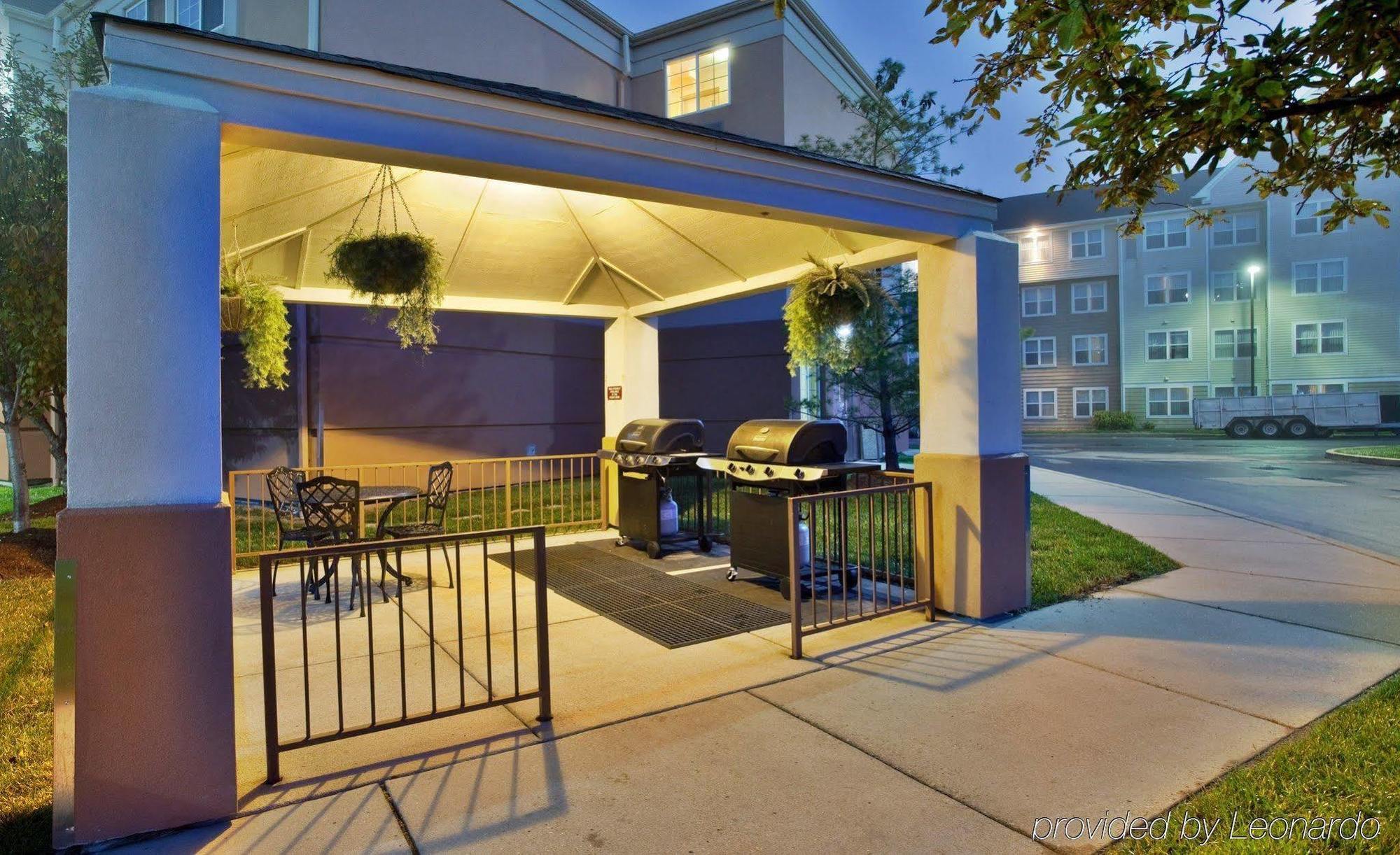 Sonesta Simply Suites St Louis Earth City Esterno foto